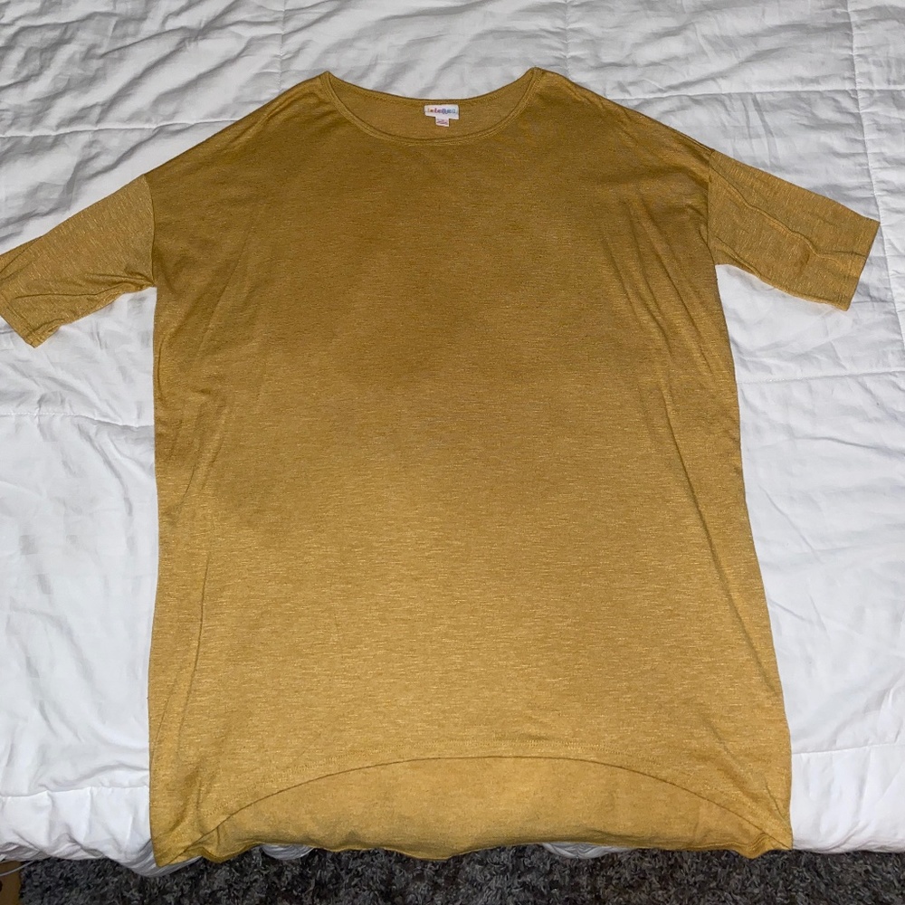 LulaRoe Quarter Sleeve Top